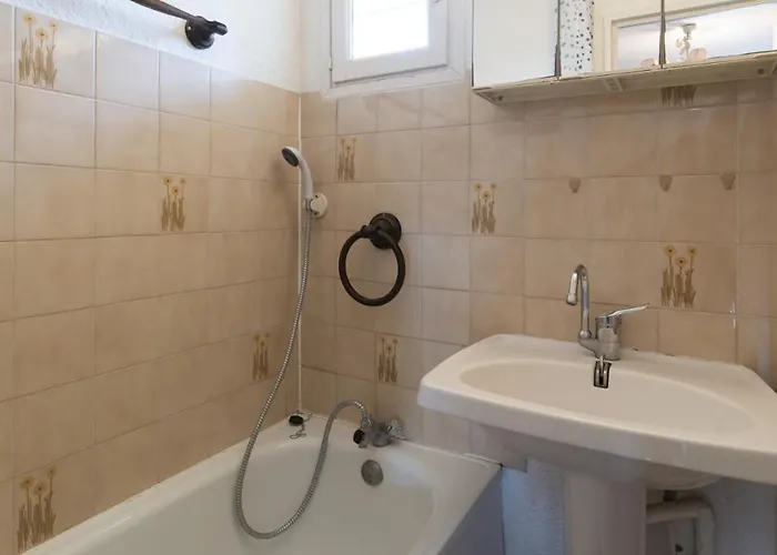 Eleuthera- 174- En Rez De Jardin- 4pers Agde